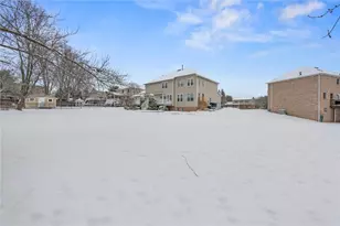 1004 Deveron Ct, Penn Twp, PA 15644 - Photo 47