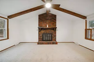 690 Pine Valley Dr, Pittsburgh, PA 15239 - Photo 7