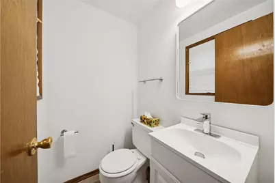 690 Pine Valley Dr, Pittsburgh, PA 15239 - Photo 17