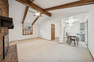 690 Pine Valley Dr, Pittsburgh, PA 15239 - Photo 9