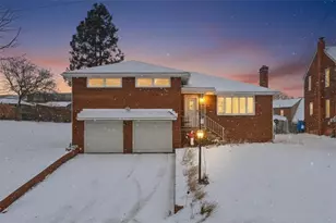 517 Brierly Ln, Munhall, PA 15120 - Photo 1