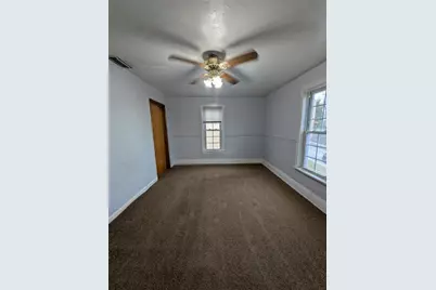 725 Chartiers St #2, Bridgeville, PA 15017 - Photo 17