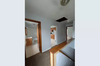 725 Chartiers St #2, Bridgeville, PA 15017 - Photo 11