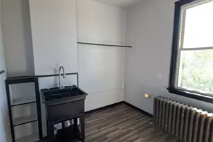 1818 Westmont Ave, Pittsburgh, PA 15210 - Photo 15