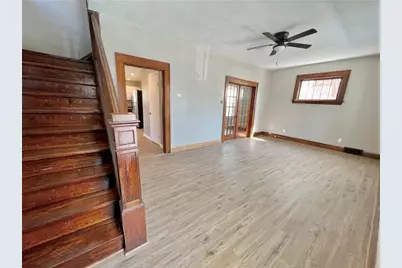 219 E Hillcrest Ave, New Castle, PA 16105 - Photo 3