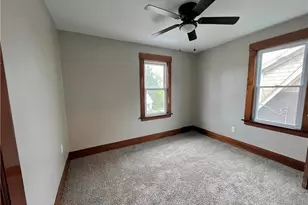 219 E Hillcrest Ave, New Castle, PA 16105 - Photo 15