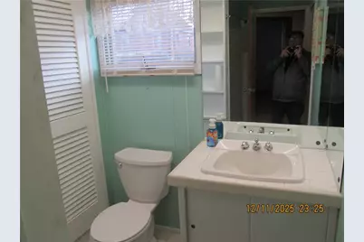 1644 Broad Street, South Greensburg Boro, PA 15601 - Photo 9