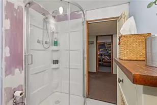 701 Smiley St, Ellwood City, PA 16117 - Photo 35