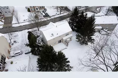 203 Chadwick Trail, Cranberry Township, PA 16066 - Photo 5