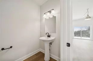 2211 Lebanon Dr, Elizabeth Twp/Boro, PA 15135 - Photo 9