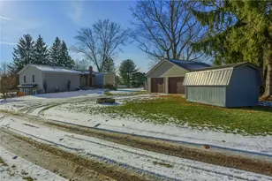 419 Bon Aire Ave, Neshannock Township, PA 16105 - Photo 37