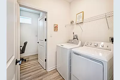 4243 Hawthorn Drive, South Park, PA 15129 - Photo 11