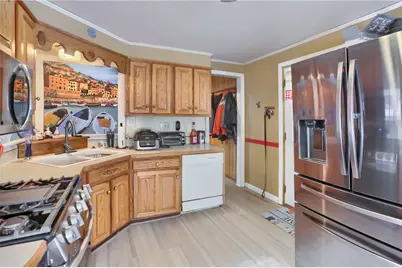 2011 Tony St, Shenango Township, PA 16101 - Photo 3