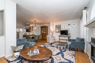 469 Cherryhill Dr, Cecil, PA 15017 - Photo 5