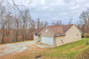 188 Congruity Rd, Salem Township, PA 15601 - Photo 5