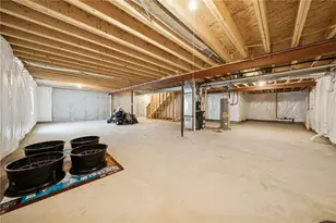 1021 Moria Ct, Penn Twp, PA 15623 - Photo 29