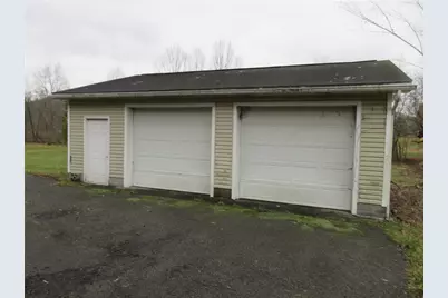 223 Big Shannon Run Rd, Kirby - Mount Morris, PA 15349 - Photo 9