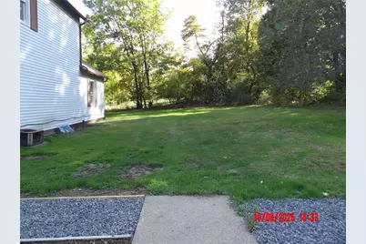 425 Grove St, Hermitage, PA 16148 - Photo 13