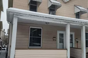 728 Crescent Ave, Ellwood City, PA 16117 - Photo 1