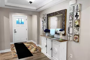 208 Mary Ln, Robinson Twp, PA 15108 - Photo 5