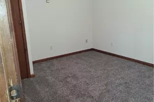 418 Vance Dr, Smith Township, PA 15021 - Photo 5