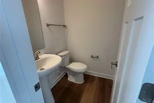 176 Lockheed Dr, Moon/Crescent Twp, PA 15108 - Photo 5