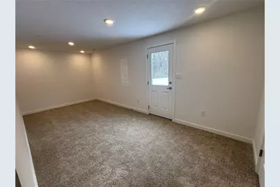 176 Lockheed Dr, Moon/Crescent Twp, PA 15108 - Photo 3