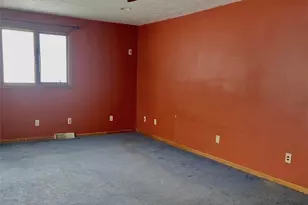 88 Fleming Rd, Grove City Boro, PA 16127 - Photo 7