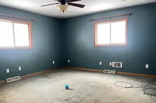 88 Fleming Rd, Grove City Boro, PA 16127 - Photo 13