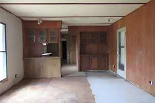 19 Washington St, Wheatfield Township (East/West), PA 15949 - Photo 13