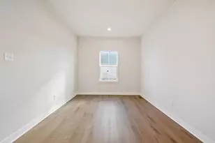 1049 Black Sands Dr, Penn Twp, PA 15644 - Photo 15