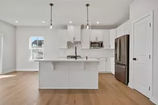 1049 Black Sands Dr, Penn Twp, PA 15644 - Photo 3