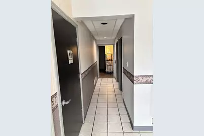 3919 Saw Mill Run Blvd., Pittsburgh, PA 15277 - Photo 7