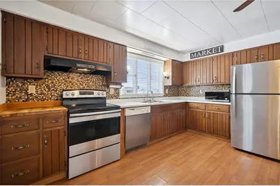 1002 N 3rd Street, Jeannette, PA 15644 - Photo 7