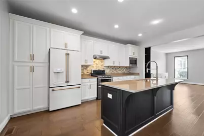 2013 Ashton Row, South Fayette, PA 15017 - Photo 11