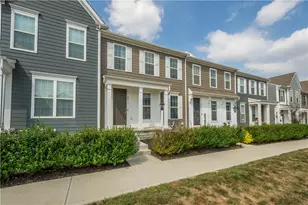 2013 Ashton Row, South Fayette, PA 15017 - Photo 3