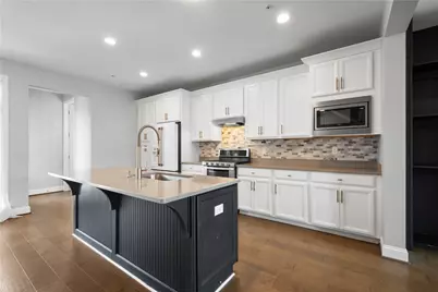 2013 Ashton Row, South Fayette, PA 15017 - Photo 9