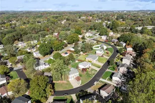 2117 Berkshire Dr, Monroeville, PA 15146 - Photo 5