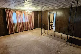 645 Illinois Ave, Pittsburgh, PA 15221 - Photo 7