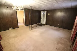 645 Illinois Ave, Pittsburgh, PA 15221 - Photo 7