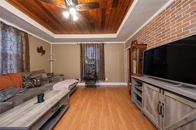 306 Chicago Ave, Elizabeth Township-Boro, PA 15037 - Photo 5