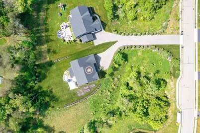 1705 Stevensan Dr, Pittsburgh, PA 15143 - Photo 49