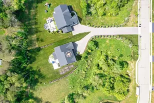 1705 Stevensan Dr, Pittsburgh, PA 15143 - Photo 49