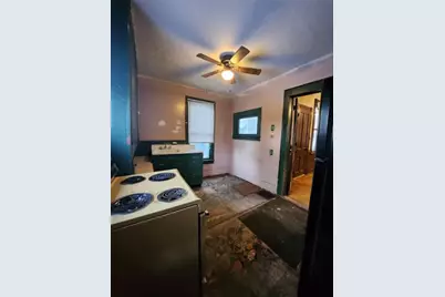 88 Elm Ave, Sharon, PA 16146 - Photo 5