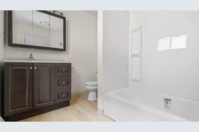 228 Alries St, Pittsburgh, PA 15210 - Photo 15