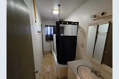 322 Chestnut St, Vandergrift, PA 15690 - Photo 7