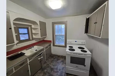 322 Chestnut St, Vandergrift, PA 15690 - Photo 3