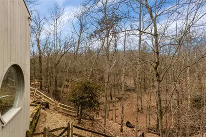 112 Wynnwood Dr, Pittsburgh, PA 15215 - Photo 11