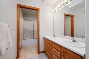 1533 Robertson Dr, Pittsburgh, PA 15237 - Photo 25