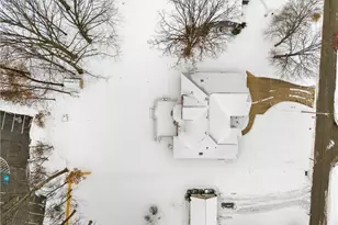 1533 Robertson Dr, Pittsburgh, PA 15237 - Photo 41